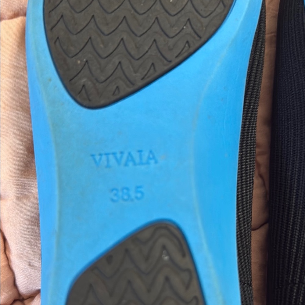 Black and Blue Slip-On Flats with Knit Upper - Picture 5 of 5